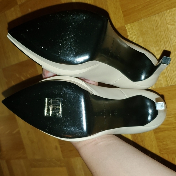 BNIB Saint Laurent Janis Pumps - Picture 7 of 12